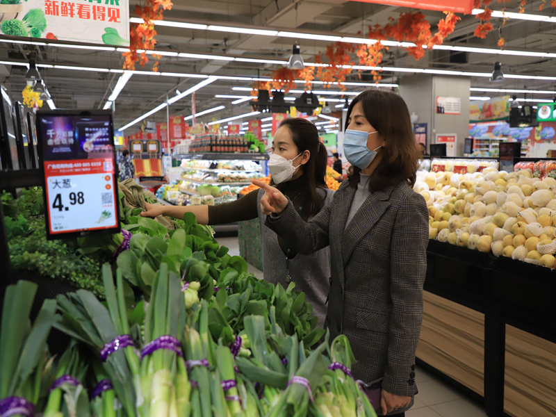 市市场监管局示范区分局督导检查米袋子菜篮子保供稳价安全工作
